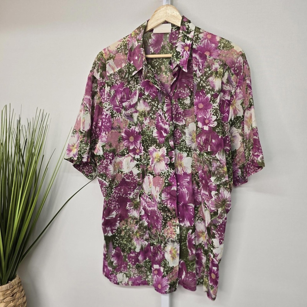 Geiger Collections Womens Floral Short Sleeve Button Down Shirt Purple Green
